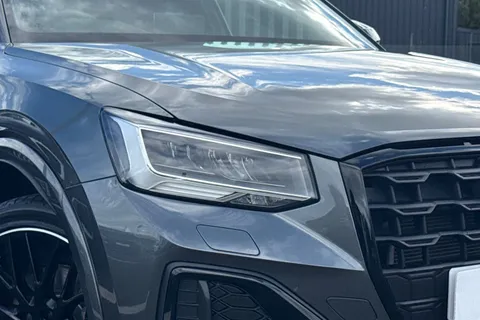 KN74RHE Audi Q2 Black Edition 35 TFSI 150 PS S tronic Thumbnail #9