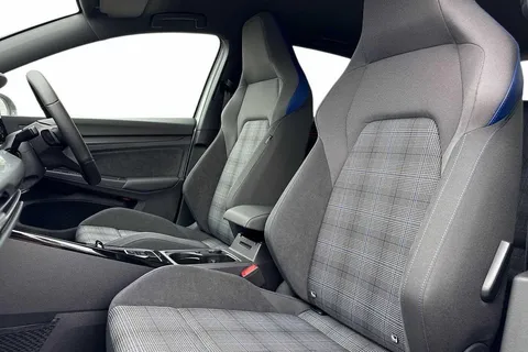 CX75ETG Volkswagen Golf 1.4 TSI GTE 5dr DSG ⭐18' Bakersfield alloy, Dynamic chassis control⭐ Thumbnail #10