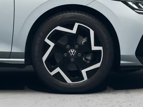 Volkswagen Golf 1.5 eTSI MHEV R-Line DSG Euro 6 (s/s) 5dr Thumbnail #8
