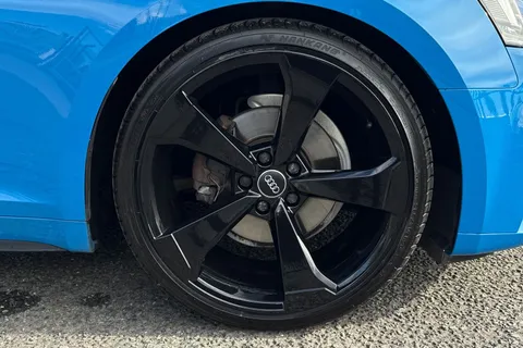 DF69KCN Audi A5 2.0 TFSI 35 Black Edition S Tronic Euro 6 (s/s) 2dr Thumbnail #11