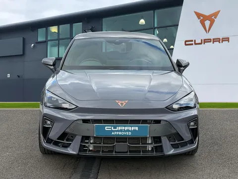 KP25FPD CUPRA Leon 2.0 TSI 300 VZ3 5dr DSG ** PANORAMIC SUNROOF** Thumbnail #6