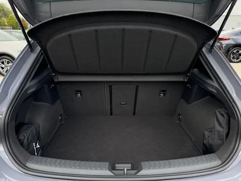 KP25FPD CUPRA Leon 2.0 TSI 300 VZ3 5dr DSG ** PANORAMIC SUNROOF** Thumbnail #10