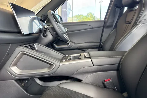  BYD ATTO 2 51.1kWh Boost Auto 5dr Thumbnail #28