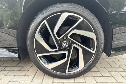  Volkswagen Id.7 Pro S 86kWh Match Fastback Auto 5dr Thumbnail #13