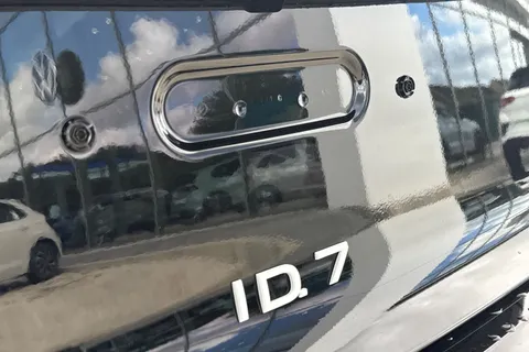  Volkswagen Id.7 Pro S 86kWh Match Fastback Auto 5dr Thumbnail #28