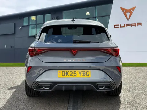 DK25YBG CUPRA Leon 1.5 eTSI 150 V1 5dr DSG Thumbnail #5
