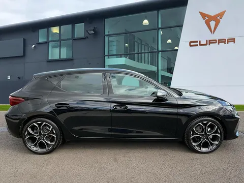 KR74NJK CUPRA Leon 1.5 TSI 150 V1 5dr Thumbnail #4