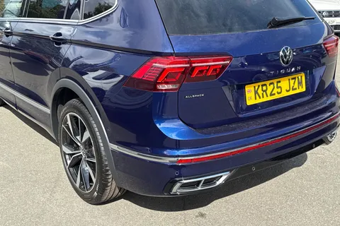8 of 51 for Volkswagen Tiguan Allspace Tiguan Allspace R-Line 1.5 TSI 150PS 7-Speed DSG 5 Door | Heated Seats