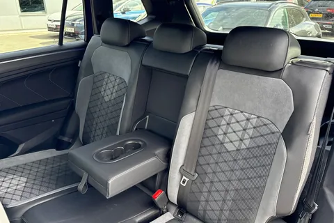 19 of 51 for Volkswagen Tiguan Allspace Tiguan Allspace R-Line 1.5 TSI 150PS 7-Speed DSG 5 Door | Heated Seats