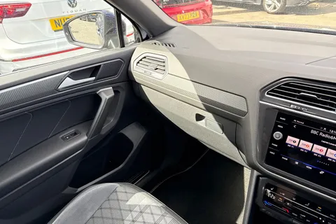 20 of 51 for Volkswagen Tiguan Allspace Tiguan Allspace R-Line 1.5 TSI 150PS 7-Speed DSG 5 Door | Heated Seats