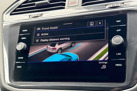 32 of 51 for Volkswagen Tiguan Allspace Tiguan Allspace R-Line 1.5 TSI 150PS 7-Speed DSG 5 Door | Heated Seats