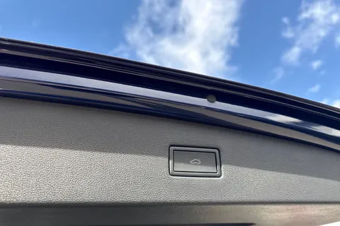 43 of 51 for Volkswagen Tiguan Allspace Tiguan Allspace R-Line 1.5 TSI 150PS 7-Speed DSG 5 Door | Heated Seats