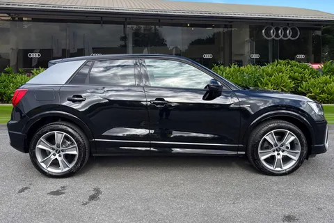 PK25DZR Audi Q2 S line 30 TFSI  116 PS 6-speed Thumbnail #4