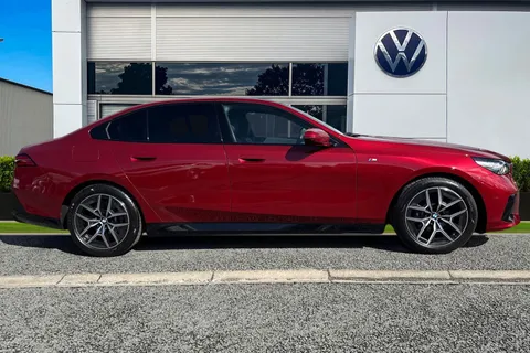 YC74MXV BMW 5 Series 2.0 520i MHT M Sport Steptronic Euro 6 (s/s) 4dr Thumbnail #4