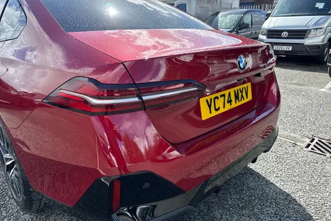 YC74MXV BMW 5 Series 2.0 520i MHT M Sport Steptronic Euro 6 (s/s) 4dr Thumbnail #8