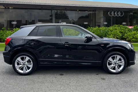 GF24UCV Audi Q2 S line 35 TFSI 150 PS S tronic Thumbnail #4