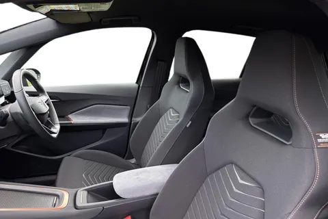 DF74RHV CUPRA Born e-Boost 59kWh V2 Auto 5dr Thumbnail #11