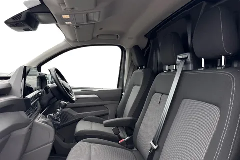 MF25HUO Volkswagen Transporter 2.0 TDI 150 Commerce Pro Van Thumbnail #11