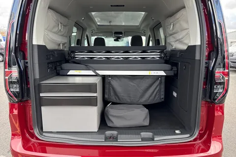 6 of 63 for Volkswagen Caddy California Maxi 2.0 TDI 122 5dr DSG-Panoramic Roof/LED's