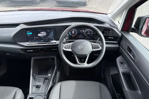 17 of 63 for Volkswagen Caddy California Maxi 2.0 TDI 122 5dr DSG-Panoramic Roof/LED's