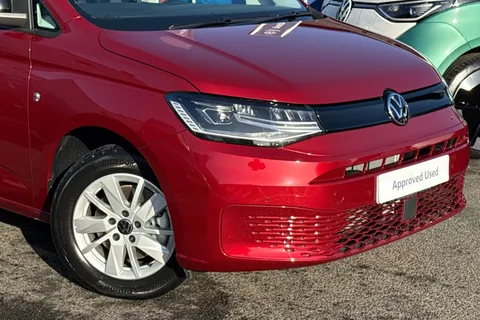 29 of 63 for Volkswagen Caddy California Maxi 2.0 TDI 122 5dr DSG-Panoramic Roof/LED's