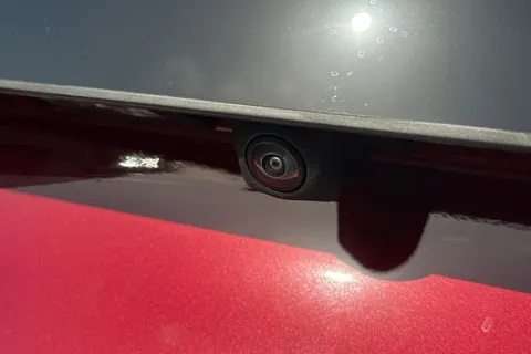 33 of 63 for Volkswagen Caddy California Maxi 2.0 TDI 122 5dr DSG-Panoramic Roof/LED's