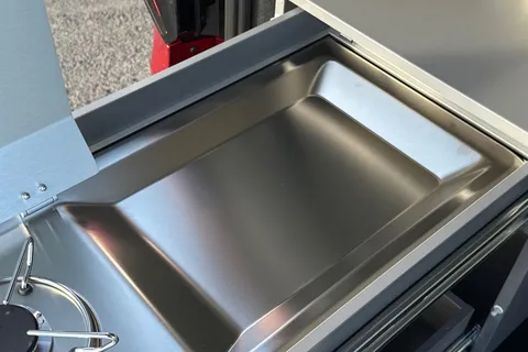 40 of 63 for Volkswagen Caddy California Maxi 2.0 TDI 122 5dr DSG-Panoramic Roof/LED's