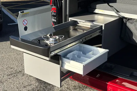 42 of 63 for Volkswagen Caddy California Maxi 2.0 TDI 122 5dr DSG-Panoramic Roof/LED's