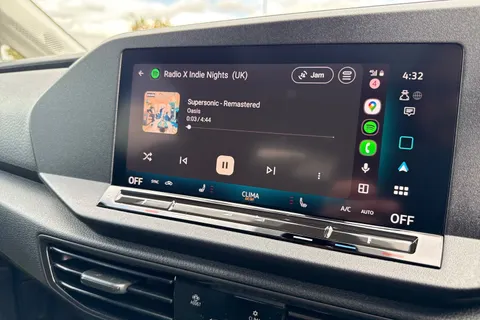 60 of 63 for Volkswagen Caddy California Maxi 2.0 TDI 122 5dr DSG-Panoramic Roof/LED's