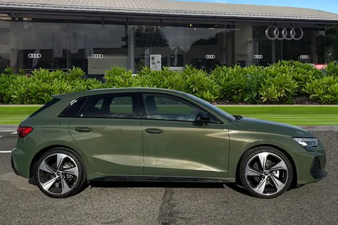 PY25AOP Audi A3 Black Edition 35 TDI 150 PS S tronic Thumbnail #4