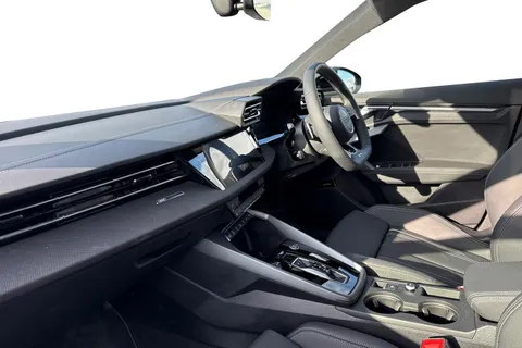 PY25AOP Audi A3 Black Edition 35 TDI 150 PS S tronic Thumbnail #15