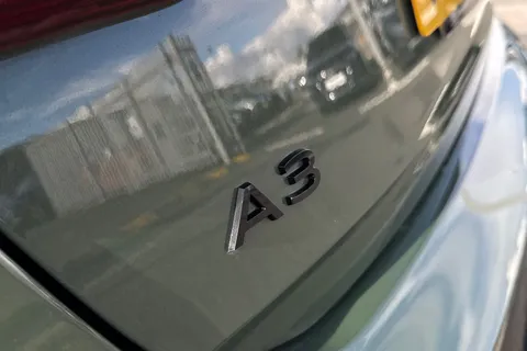 PY25AOP Audi A3 Black Edition 35 TDI 150 PS S tronic Thumbnail #31