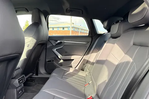 PY25AOP Audi A3 Black Edition 35 TDI 150 PS S tronic Thumbnail #35