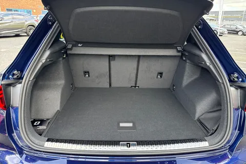 Audi Q3 1.5 TFSI CoD 35 S line S Tronic Euro 6 (s/s) 5dr Thumbnail #7