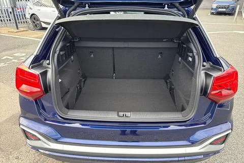 Audi Q2 1.0 TFSI 30 S line Euro 6 (s/s) 5dr Thumbnail #7