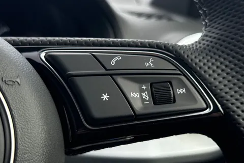 Audi Q2 1.0 TFSI 30 S line Euro 6 (s/s) 5dr Thumbnail #39