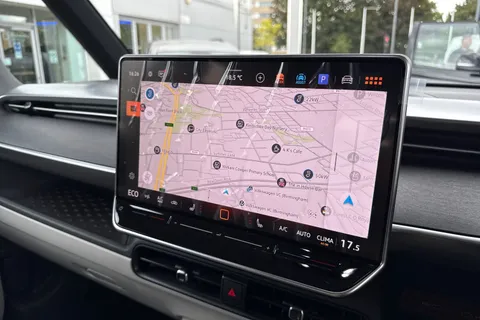 BV75OEF Volkswagen ID. Buzz 210kW Life Pro 79kWh 5dr Auto Thumbnail #16