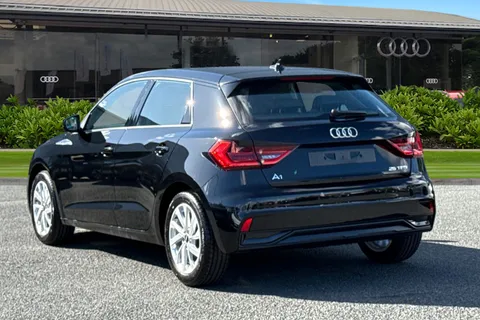 Audi A1 1.0 TFSI 25 Sport Sportback Euro 6 (s/s) 5dr Thumbnail #3