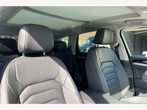 CX75VFA Volkswagen Touareg 3.0 TSI eHybrid 4Motion Elegance ⭐VAT qualifying car⭐ Thumbnail #21