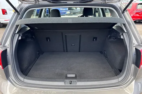 GD16XLR Volkswagen Golf 1.6 TDI 110 Match Edition 5dr ⭐1 Year VW warranty⭐ Thumbnail #10