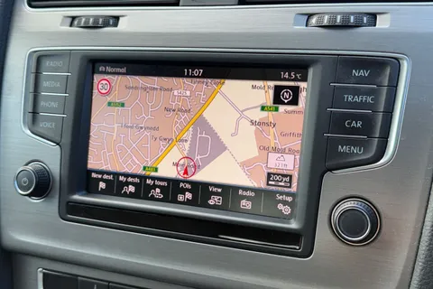 11 of 56 for VOLKSWAGEN GOLF 1.6 TDI 110 Match Edition 5dr