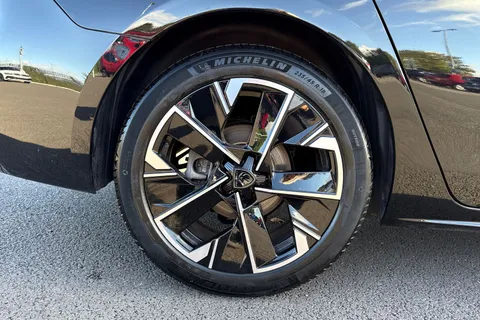 KW24CTE PEUGEOT 508 1.2 PureTech GT Fastback EAT Euro 6 (s/s) 5dr Thumbnail #11