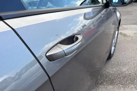 26 of 56 for VOLKSWAGEN GOLF 1.6 TDI 110 Match Edition 5dr