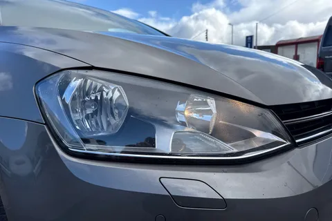 27 of 56 for VOLKSWAGEN GOLF 1.6 TDI 110 Match Edition 5dr