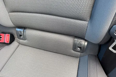 31 of 56 for VOLKSWAGEN GOLF 1.6 TDI 110 Match Edition 5dr