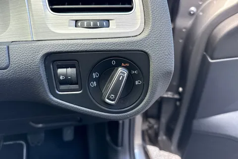 34 of 56 for VOLKSWAGEN GOLF 1.6 TDI 110 Match Edition 5dr