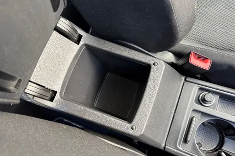 38 of 56 for VOLKSWAGEN GOLF 1.6 TDI 110 Match Edition 5dr