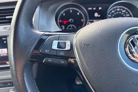 41 of 56 for VOLKSWAGEN GOLF 1.6 TDI 110 Match Edition 5dr