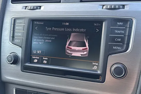 50 of 56 for VOLKSWAGEN GOLF 1.6 TDI 110 Match Edition 5dr