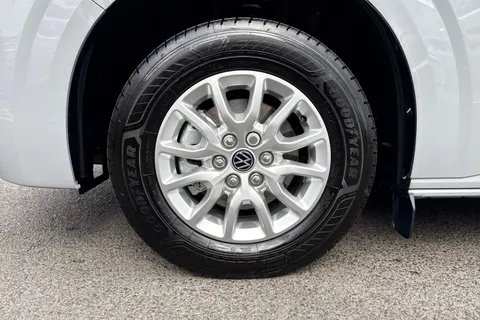 BA25KXL Volkswagen Transporter 2.0 TDI 110 Commerce Pro Van Thumbnail #10
